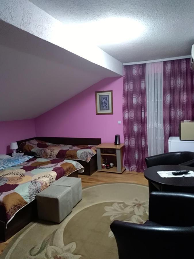 Durmitor Daire Kumanova Dış mekan fotoğraf